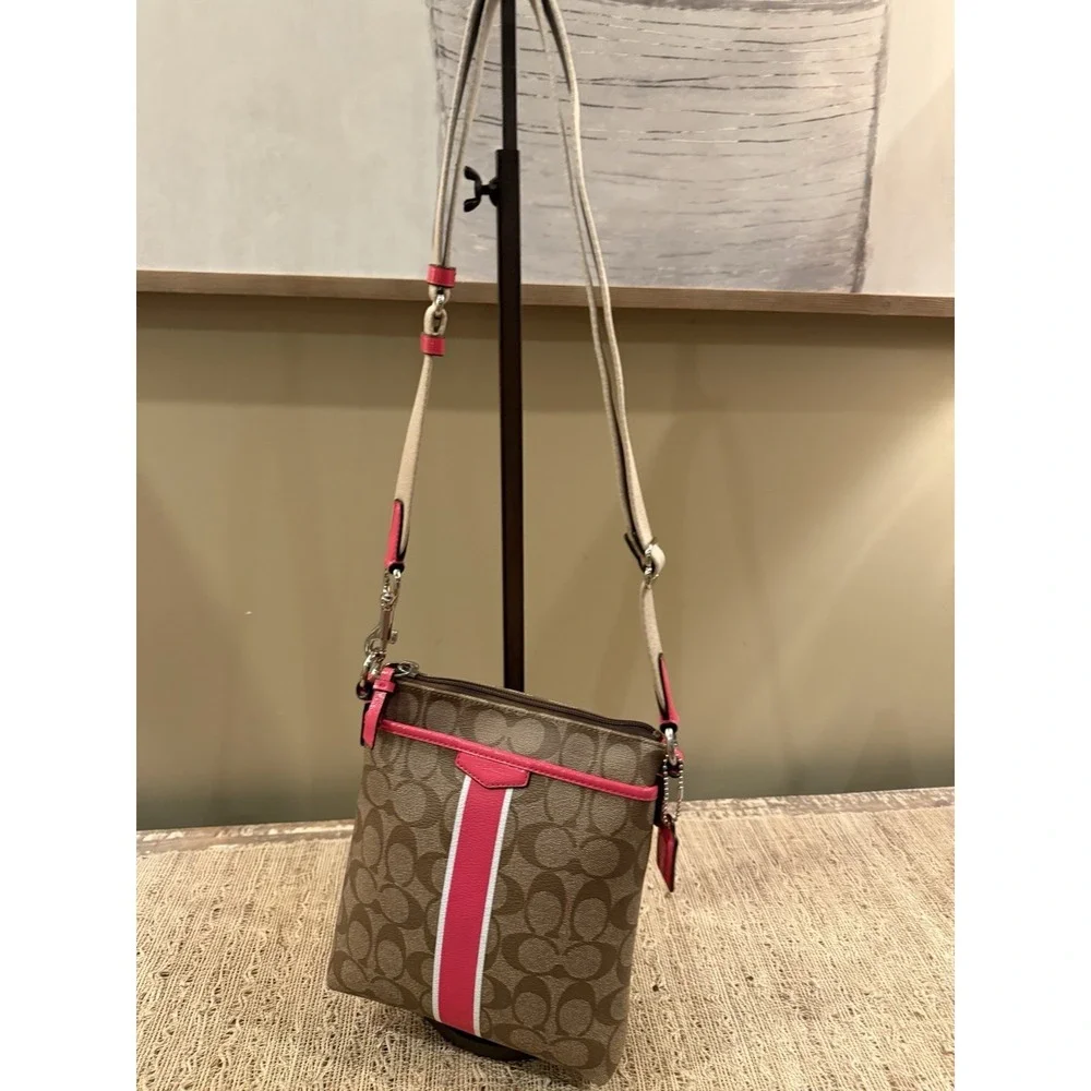 Y2K Coach Logo Signature‎ Coated Canvas Pink Trim Crossbody Swing Bag Pink Lined